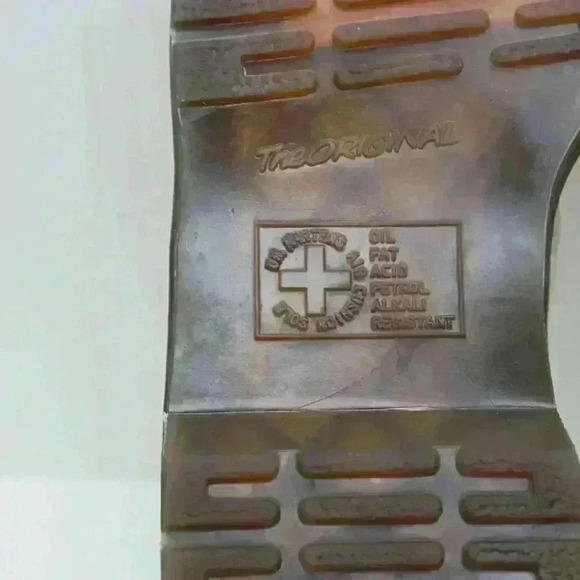 Dr. Martens 23722 Unisex Tan Leather 3 Eye Oxfords Shoes Size US W 9/ M 7 - Picture 11 of 11